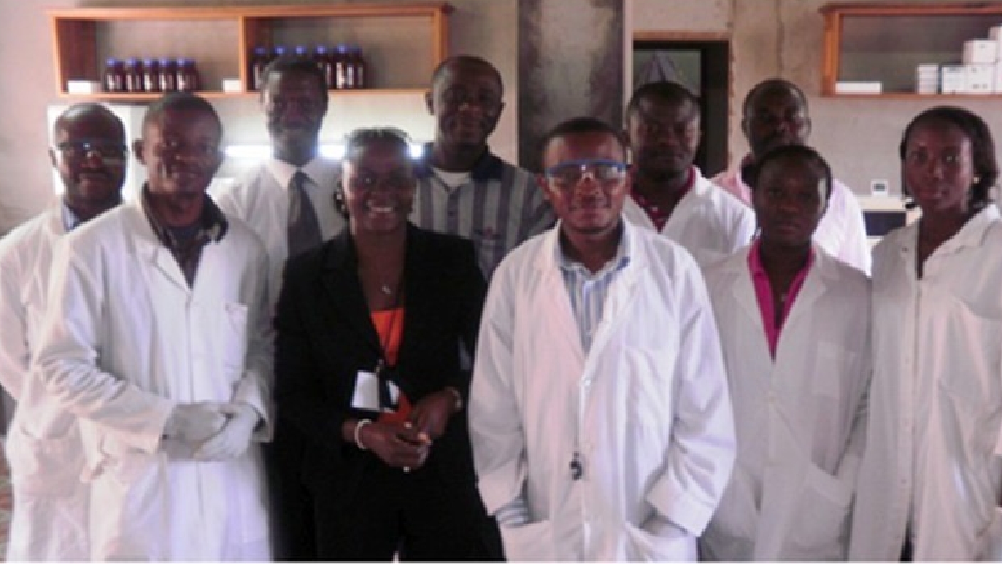 Molecular Biology Centre（カメルーン）との連携